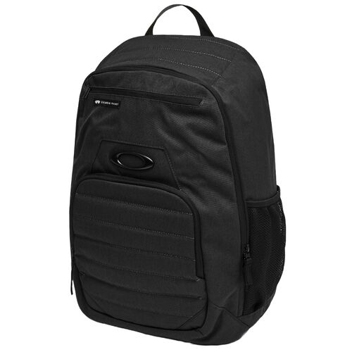 Mochila Negra Oakley Enduro 25L 4.0 Blackout con Panel Delantero Acolchado 