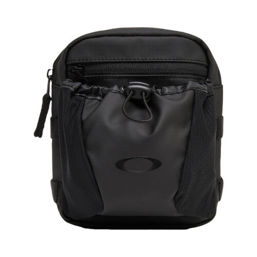 Bandolera Negra Oakley Rover Crossbody Blackout de Material Hidrófugo 