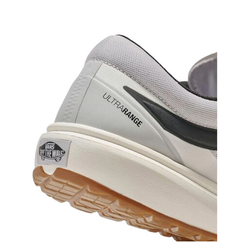 Zapatillas Grises Vans  Mte UltraRange 2.0 Frost Gray Baja Ligera Y Versátil 40
