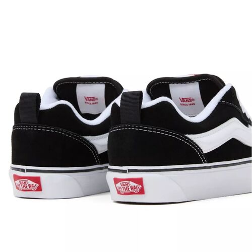 Zapatillas Vans Negras KNU Skool 42