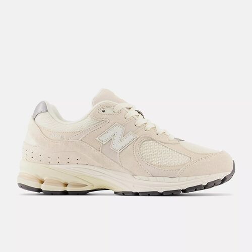 Zapatillas New Balance 2002 Beige Calm taupe con angora y silver metalic 36